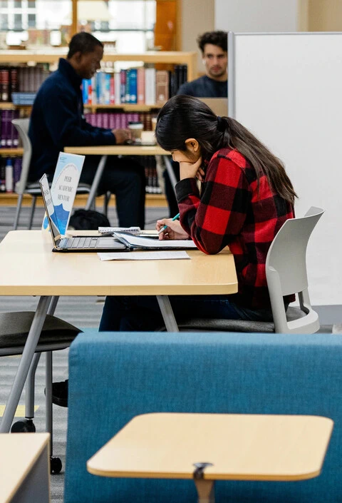 Student in library